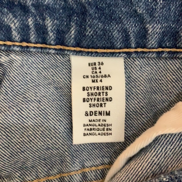 & Denim distressed boyfriend shorts size 4 - Picture 5 of 6